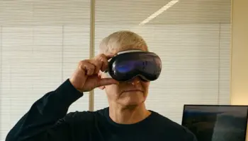 Apple Vision Pro : même les dirigeants d’Apple auraient abandonné le casque