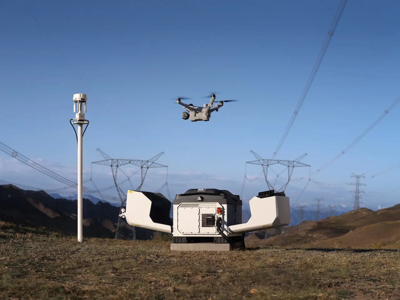 DJI Dock 4 : un changement de batterie en 25 secondes pour des drones d’intervention autonomes