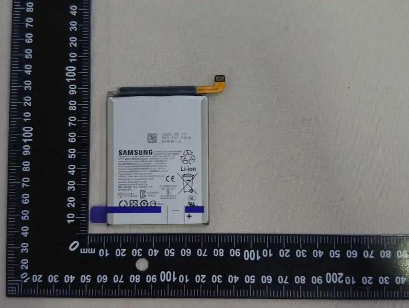 Galaxy S27 Ultra : Samsung préparerait une batterie de 5 700 mAh, avec un modèle Pro également attendu 70 IMG 20261022 204337