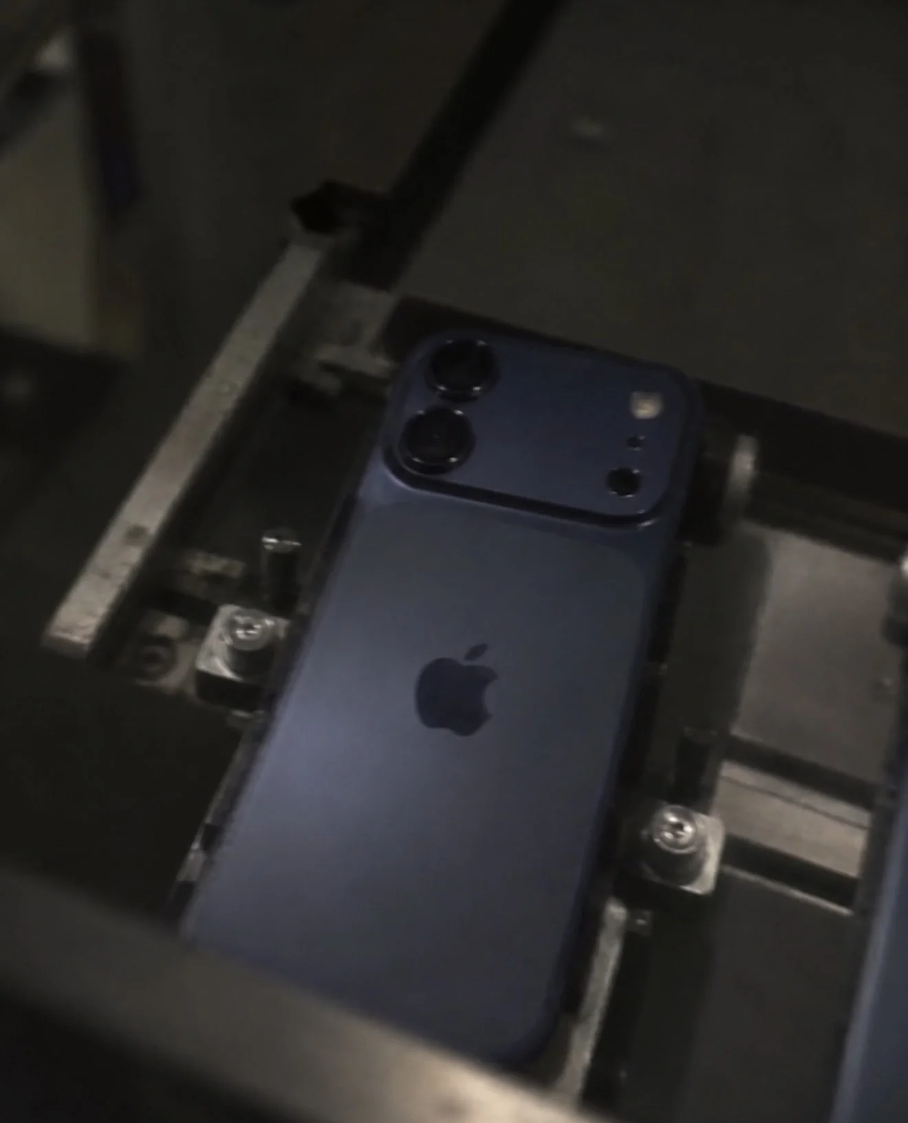 iPhone 18 : Apple préparerait un nouveau design horizontal pour son double appareil photo 75 IPhone 18 live shot