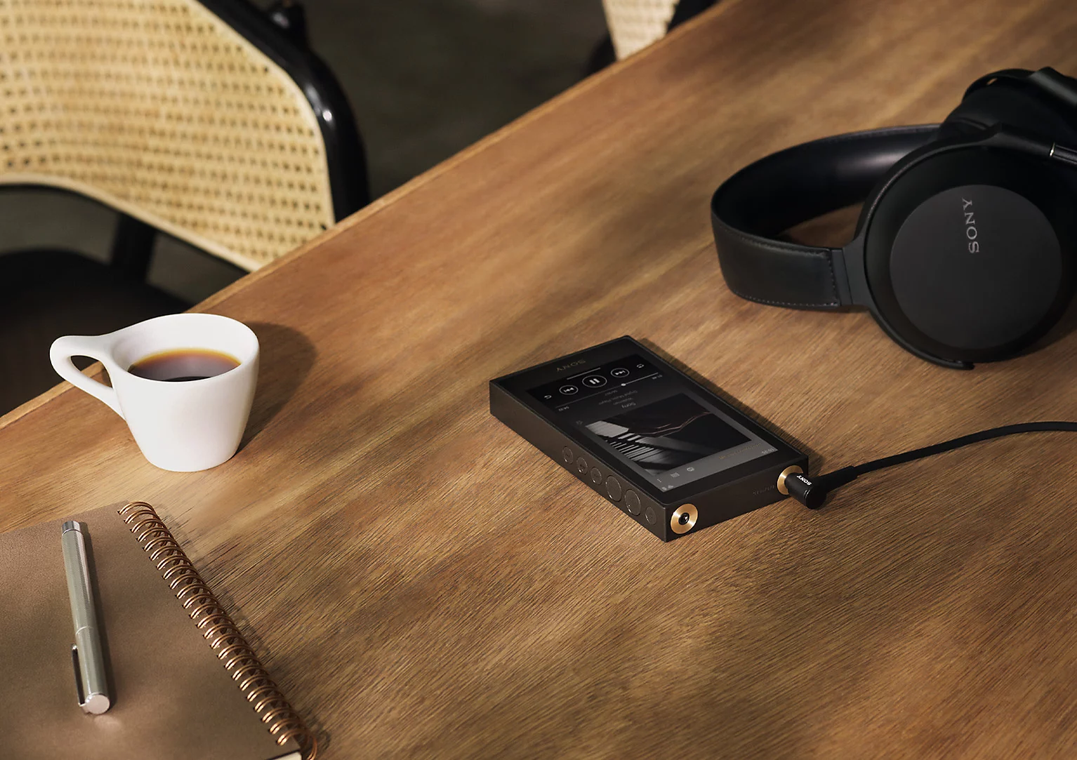 Sony relance ses Walkman haut de gamme avec un modèle à près de 5 900 dollars 71 Product Intro 1 M 16