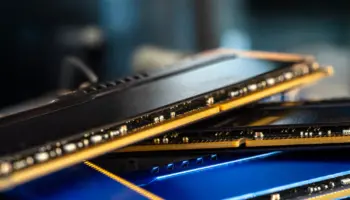 Pénurie de RAM : Micron et Samsung prévoient encore plusieurs années de tension