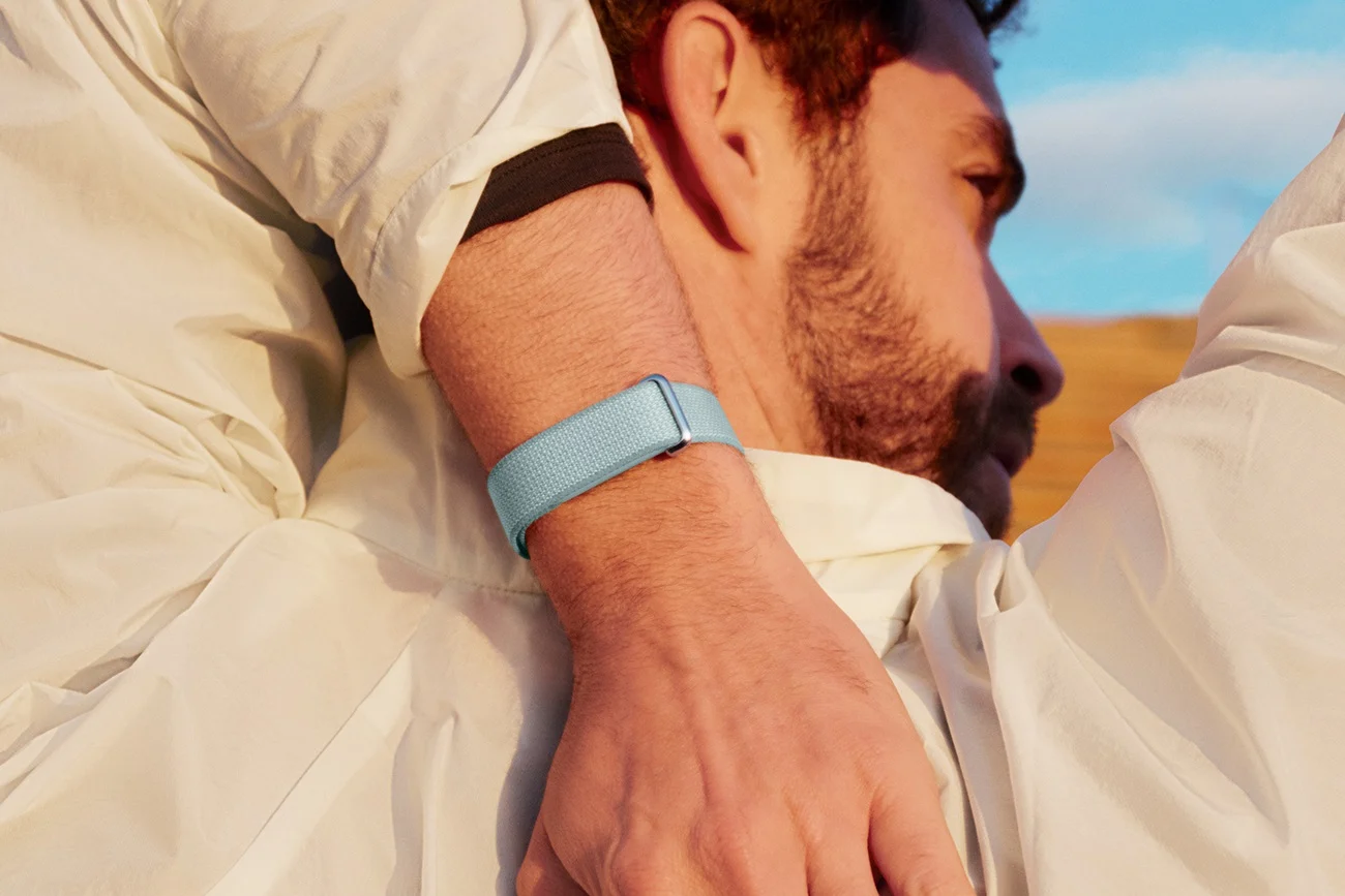 Test du Google Fitbit Air : le bracelet sans écran qui défie Whoop à 99,99 € 22 fog stretching 1 1